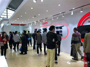 2月28日 3月2日,第十六届深圳国际汽车改装服务业展览会在深圳会展中心举行,众